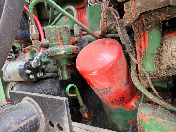 john-deere-2240-image-29
