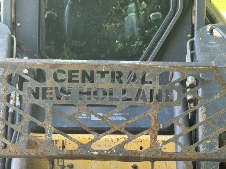2007-new-holland-c175-image-12