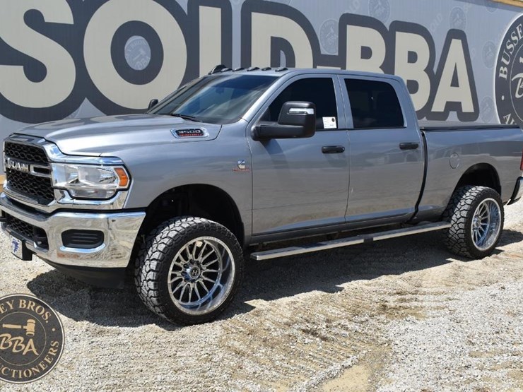 2024-ram-3500-hd-image-4