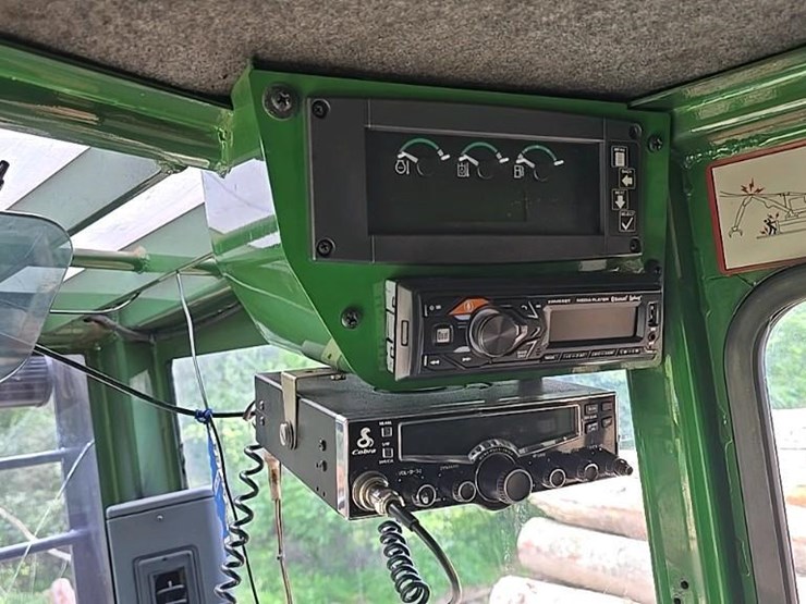 2014-deere-437d-image-94