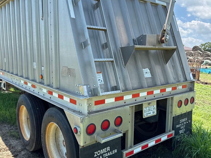 2009-dakota-aluminum-40ft-grain-trailer-image-7
