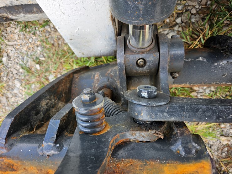 2021-bobcat-t770-image-62
