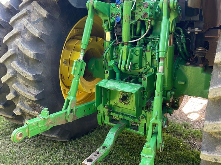 2014-john-deere-6210r-image-32
