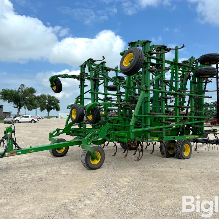 2020 JOHN DEERE 2020