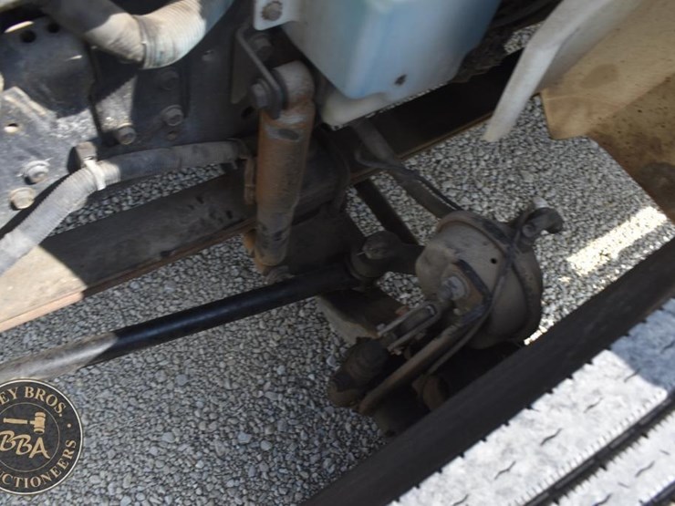 2006-international-durastar-4300-image-36