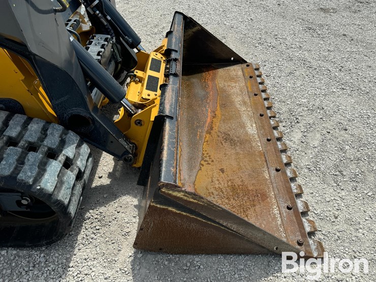 2023-deere-331g-image-18