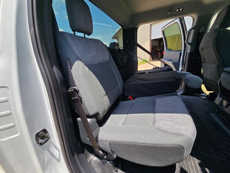 2024-ford-f350-image-17