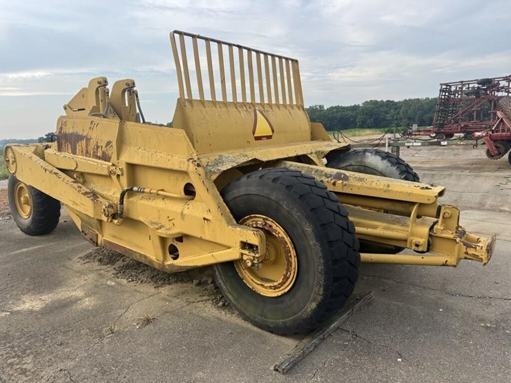 caterpillar-60-image-13