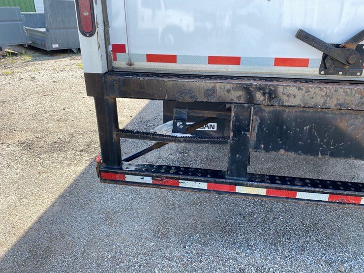 2019-chevrolet-6500-image-24