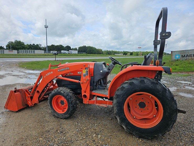 #20866-•-2008-kubota-l3240-tractor-image-5