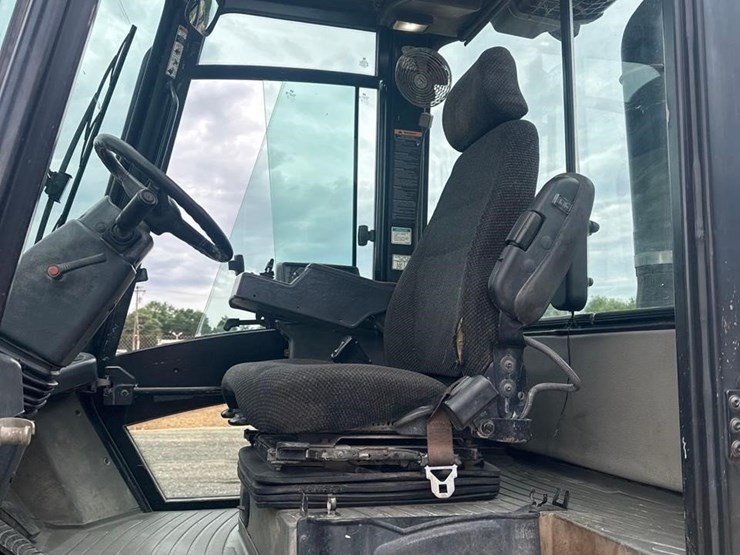 2018-hyster-h360hd2-image-17