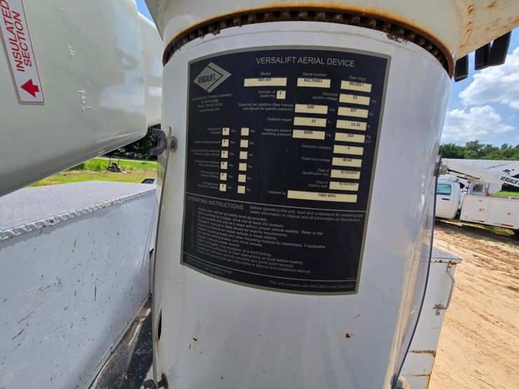 2017-ford-f550-image-19