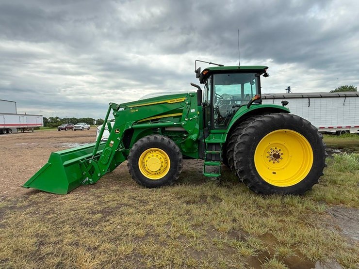 john-deere-7830-image-2