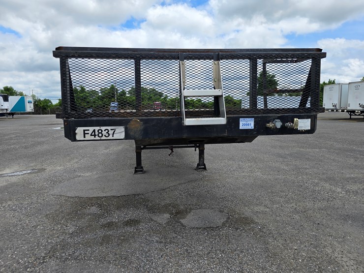2015-great-dane-48'-x-102"-image-66