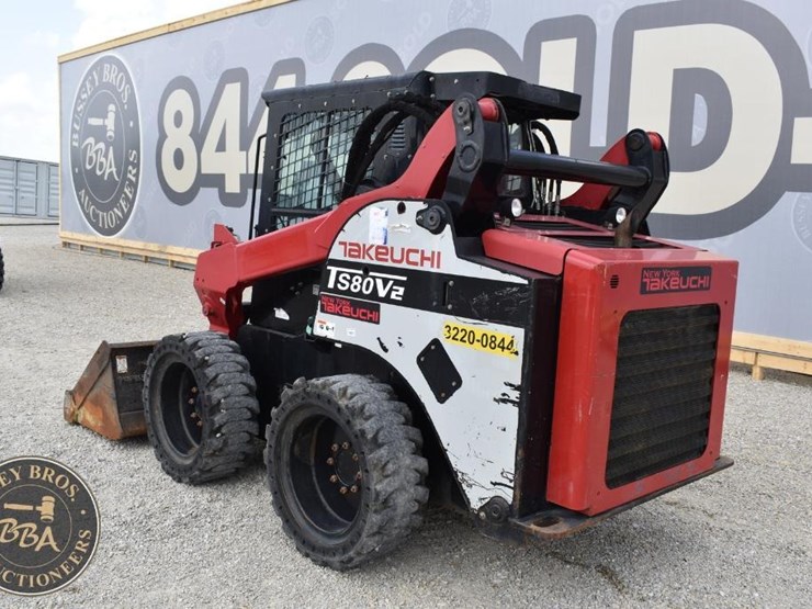 2016-takeuchi-ts80v2-image-7