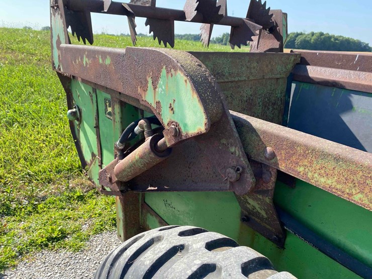 john-deere-450-image-14