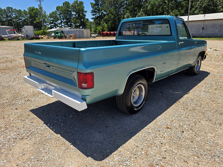 1977-chevrolet-custom-deluxe-image-24