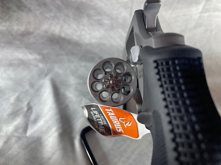 #4378-•-taurus-model-942-22-wmr-revolver,-sn:-ahd909852-image-15