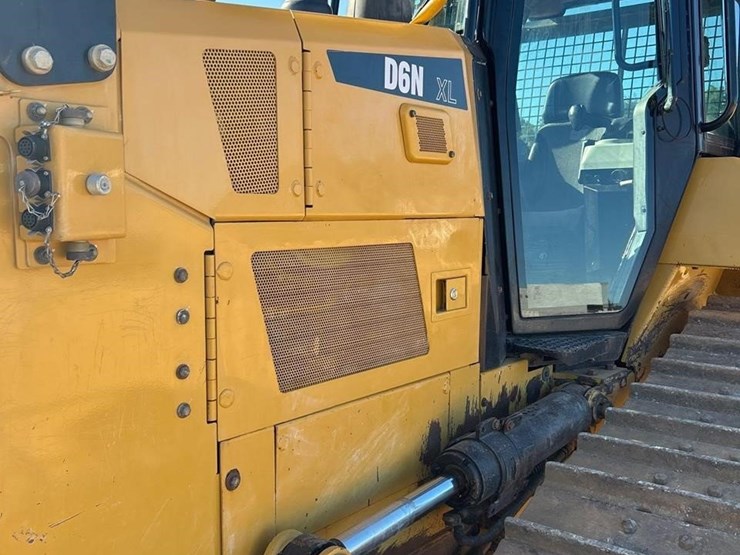 2018-caterpillar-d6n-xl-image-13