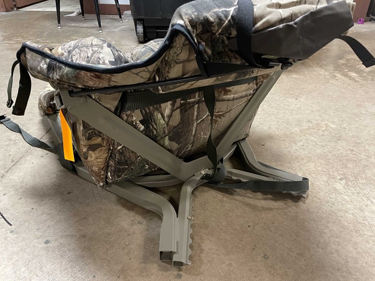 #4427-•-summit-tree-stand-image-7