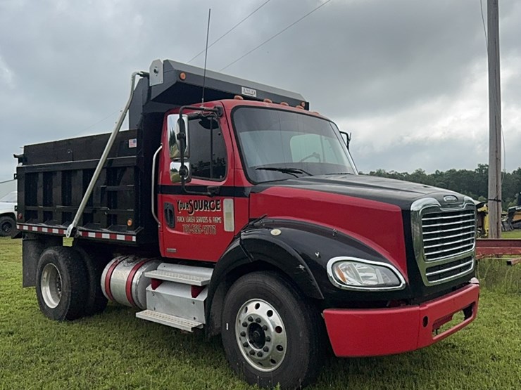 2011-freightliner-m2-image-4