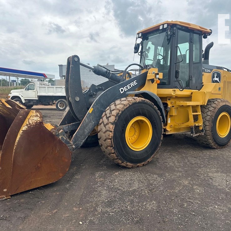 2019 DEERE 624L