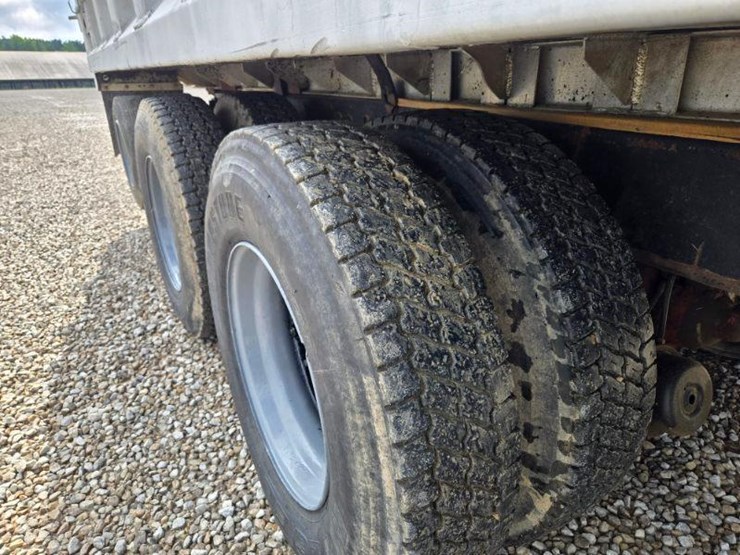 1981-international-f2674-tandem-axle-grain-truck-w/tag-axle*updated-8/4/25*-image-6