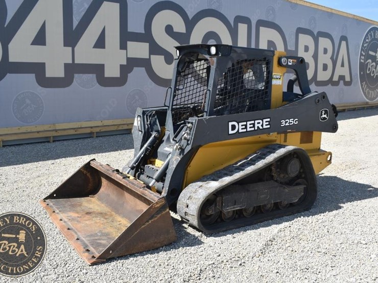 2019-deere-325g-image-4
