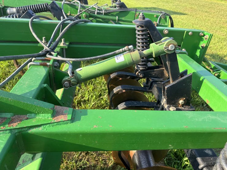 john-deere-714-image-5