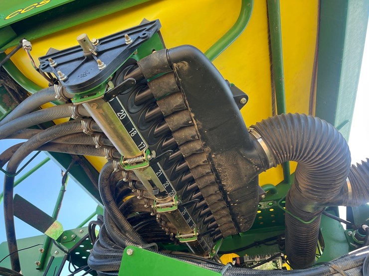 2012-john-deere-1790-image-32