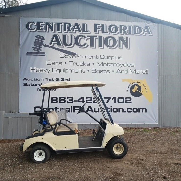 Club car Golf cart RUNS/MOVES