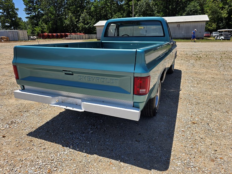 1977-chevrolet-custom-deluxe-image-22