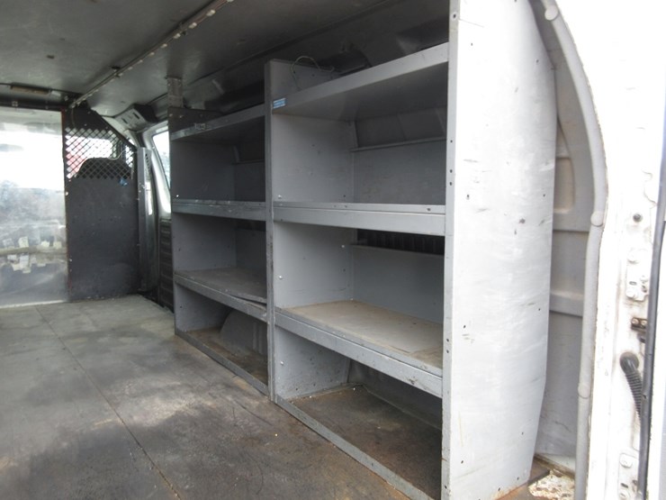 2011-utility-van-image-12
