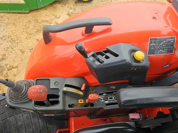 kubota-m6060-image-11
