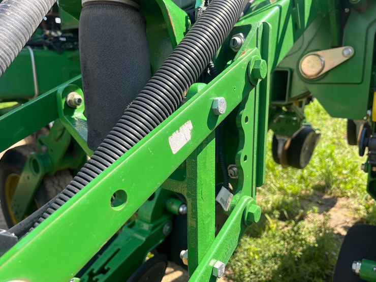 2012-john-deere-1790-image-27