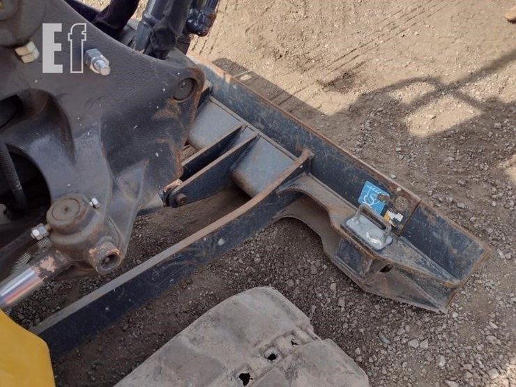 2022-deere-17g-image-22
