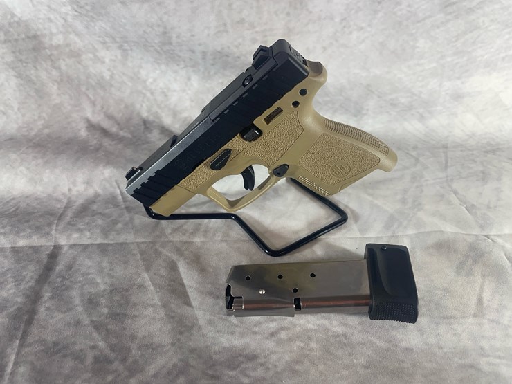 #4368-•-beretta-apx-a1-carry-9mm-luger-pistol,-sn:-axc154049-image-21