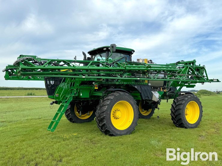 2019-john-deere-r4038-image-1