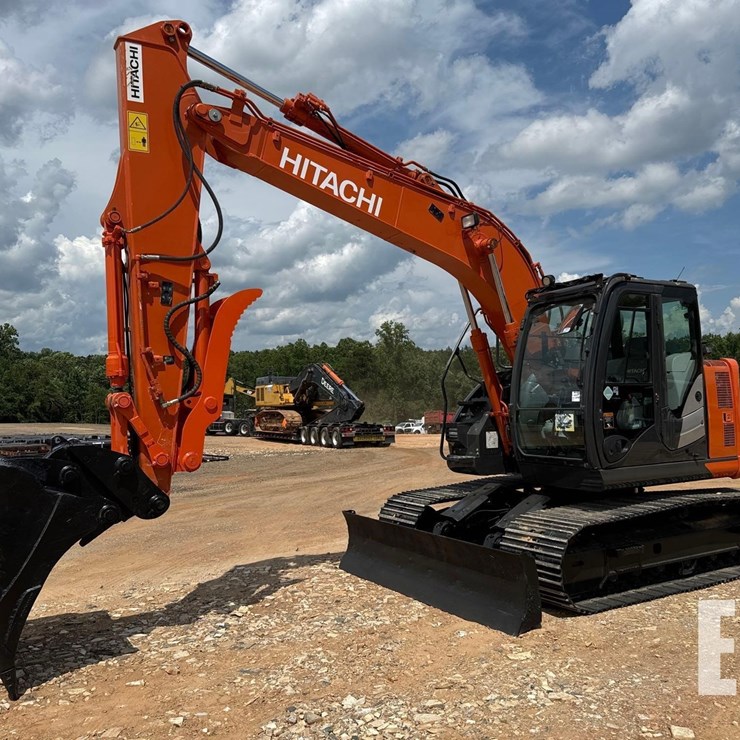 2021 HITACHI ZX135US-6