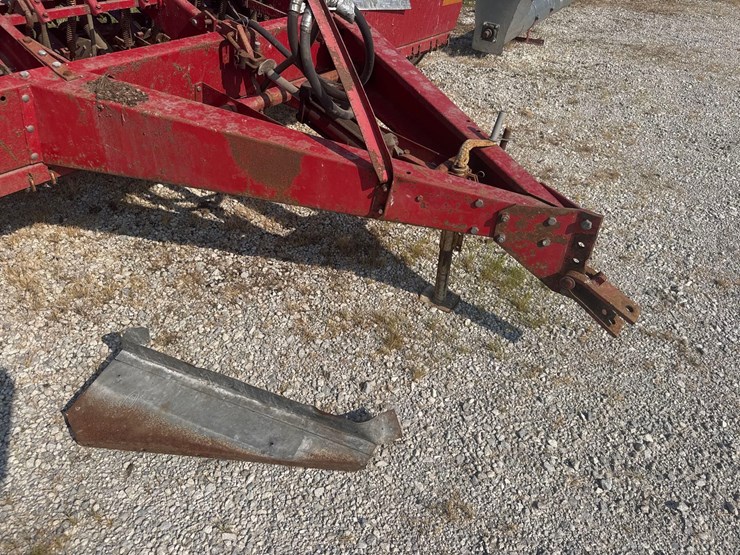18x7-ih-510-grain-drill-image-8
