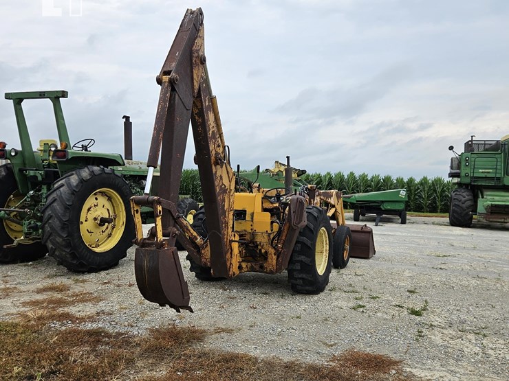 deere-e7320-wilson825-b25-image-6
