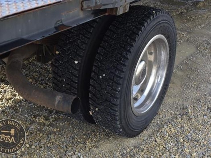 2003-ford-f550-image-15