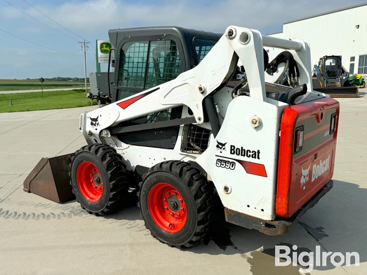 2017-bobcat-s590-image-6