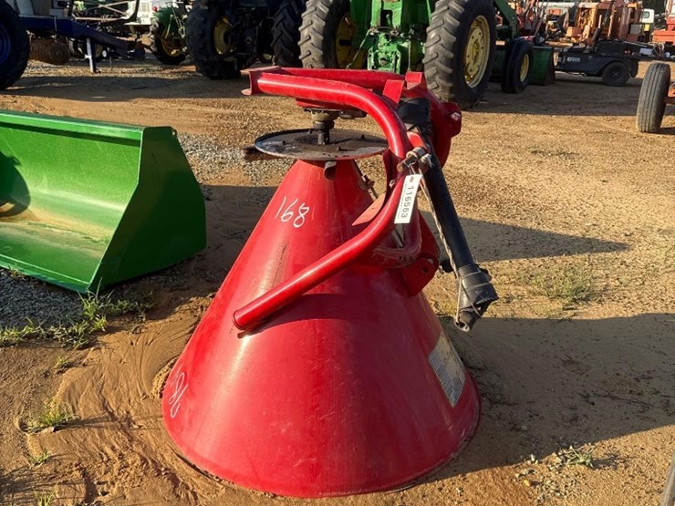 168---500-lb-3pt-fert-spreader-image-2
