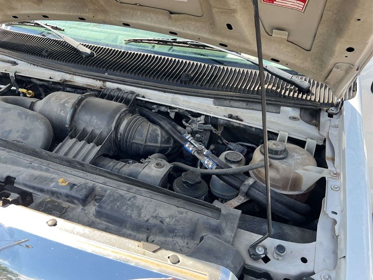 2014-ford-e450-image-22