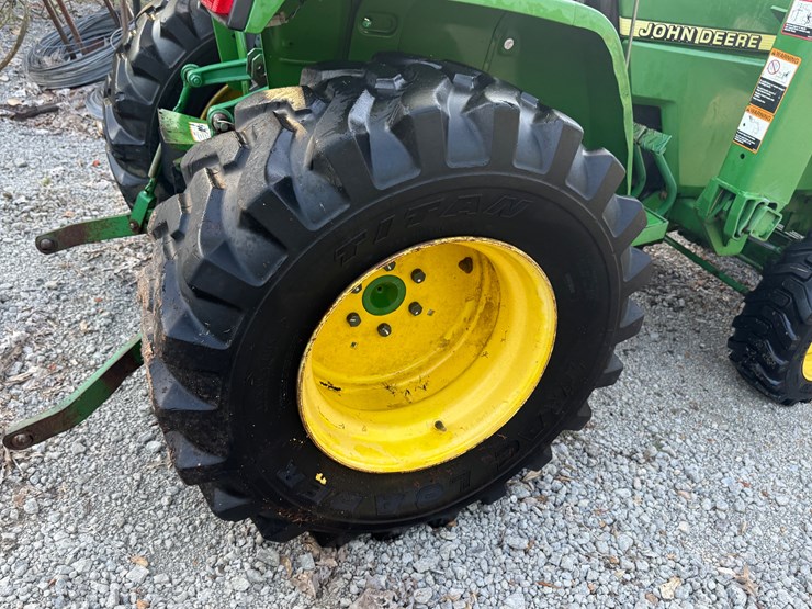 john-deere-790-image-31