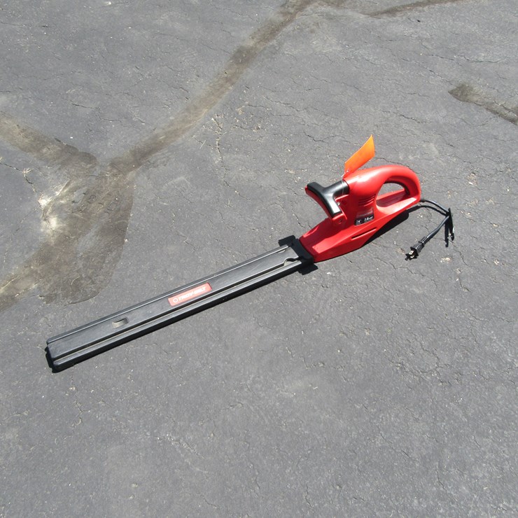 #8828 • Troy-Bilt Hedge Trimmer