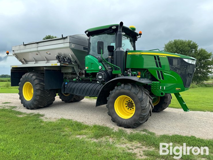 2021-john-deere-f4365-image-3
