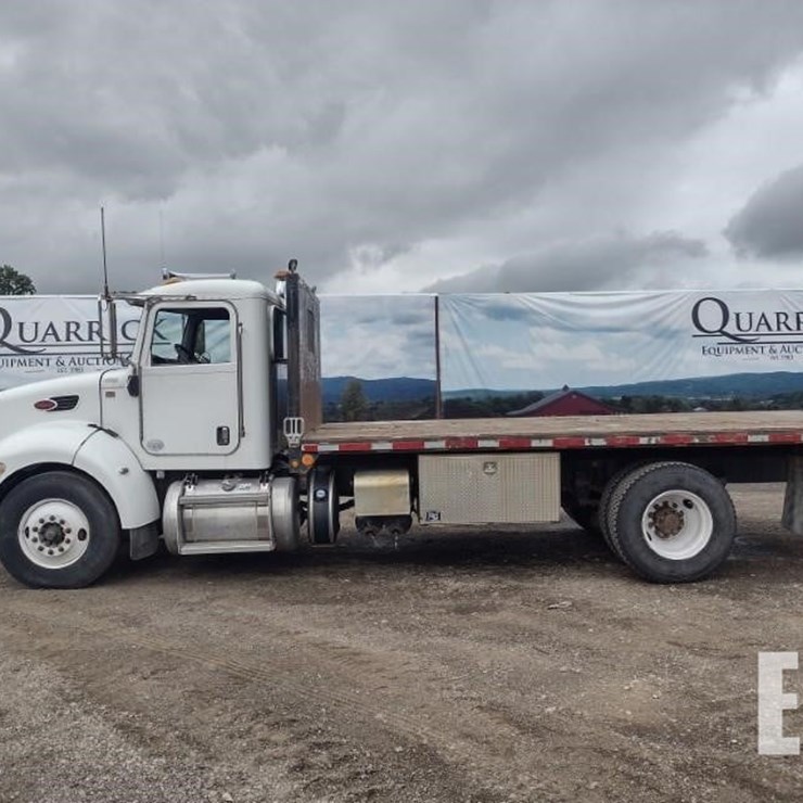 2013 PETERBILT 337