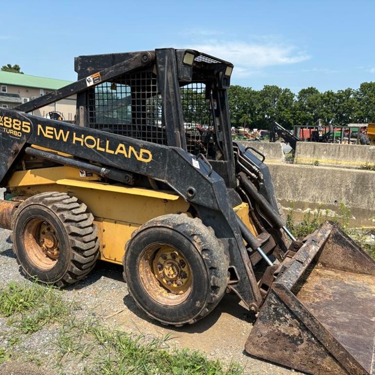 1998 NEW HOLLAND LX885